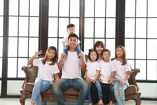 Image result for Lee Dong Guk and Wife Lee Soo Jin